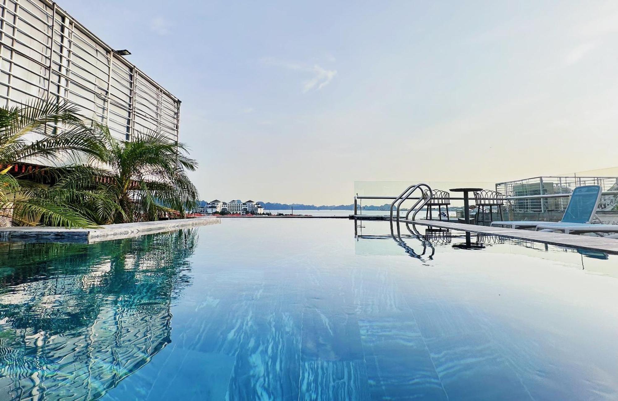 Green Suites Hotel Ha Long Exterior foto